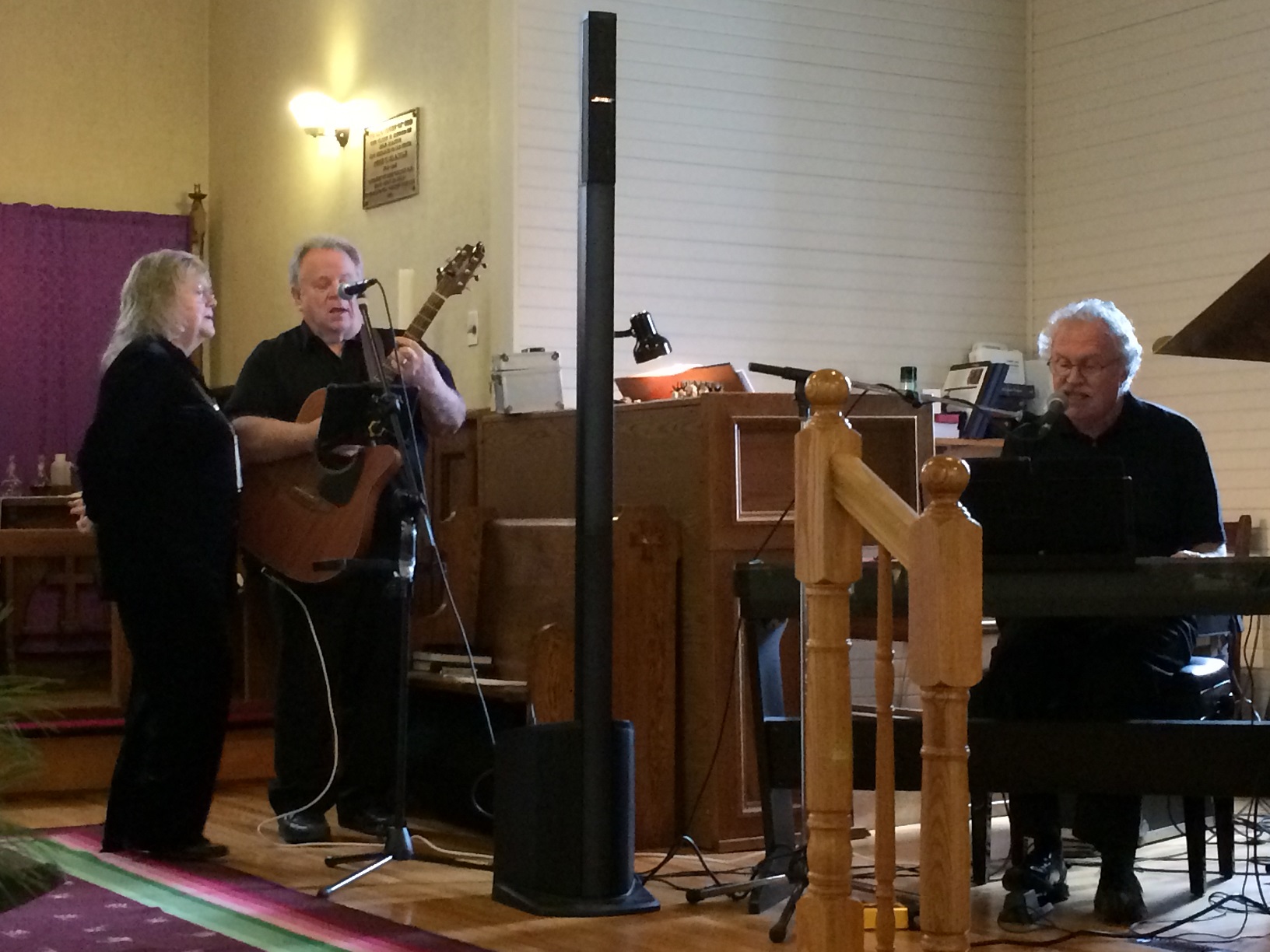 Third Sunday of Advent - Peter Grant was joined by Glenda Joy & Mike Purdy who performed Christmas Carols